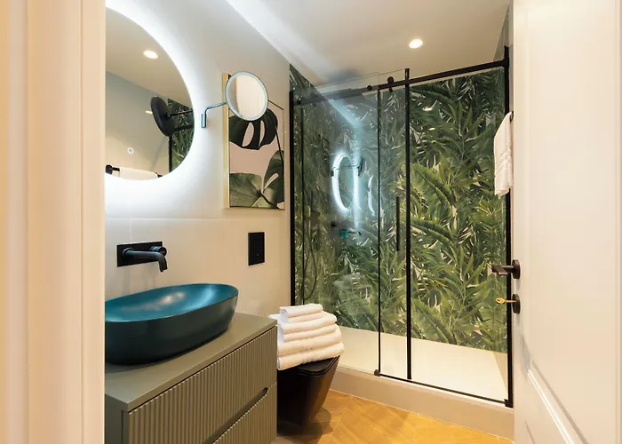 Maria Luxury